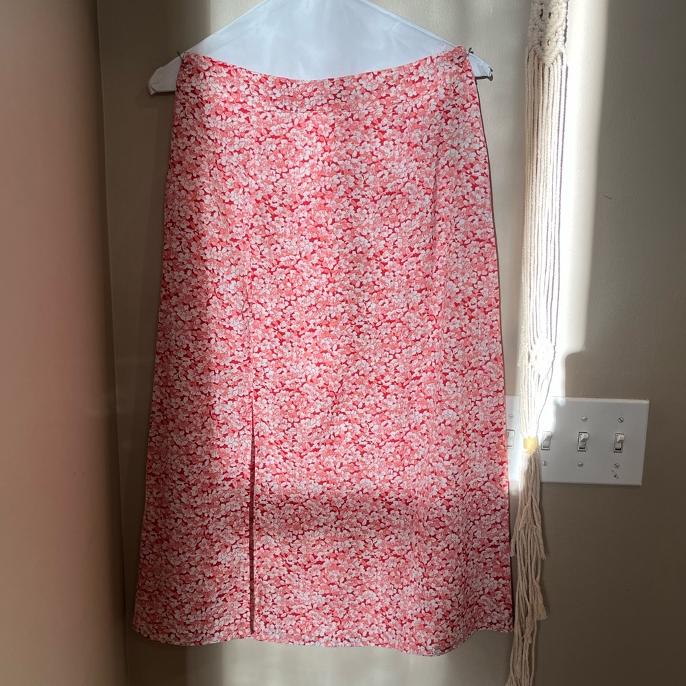 Pink floral midi skirt with slit